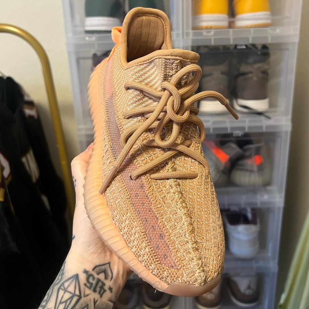 YEEZY Boost 350 V2 "Clay" Sz 4M (6W) NWOT